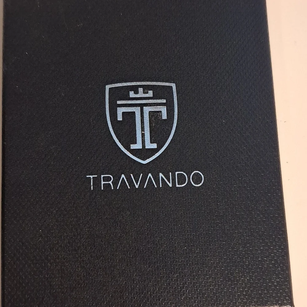 TRAVANDO Mens Slim Wallet with Money Clip SEATTLE RFID Blocking Bifold